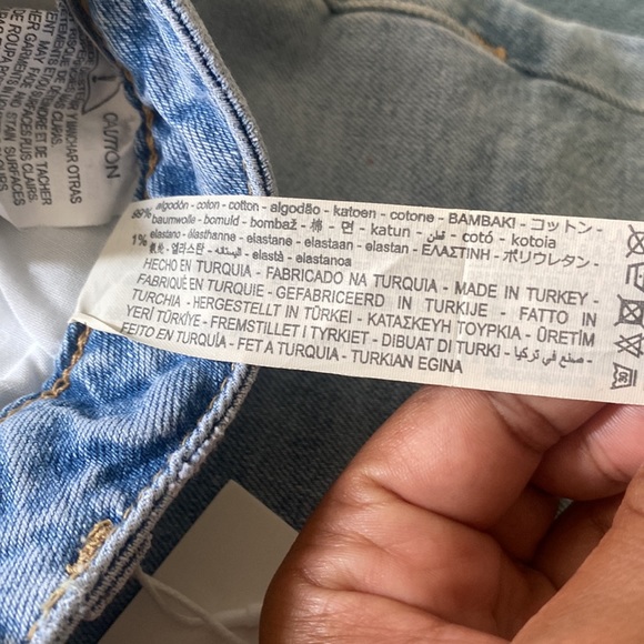 NWT’S Zara Slim Fit High Waisted White washed Jeans Size 36 4 - Picture 11 of 12